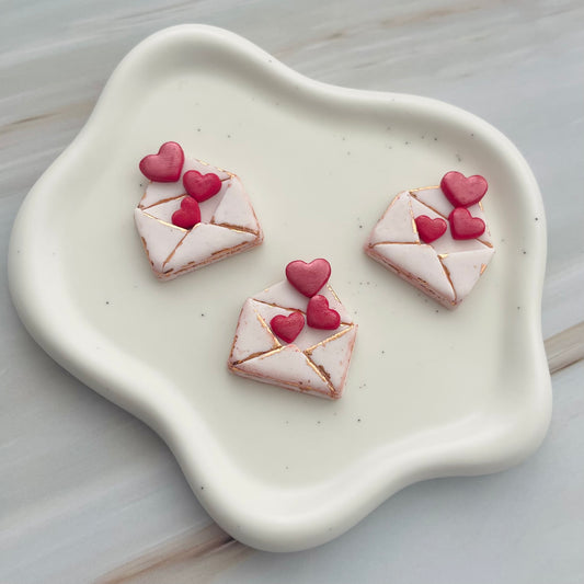 Broșe mărțișor din lut polimeric LOVE LETTERS